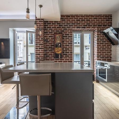 Room In Apartment - Cosy Place In The Hear Of Parigi Esterno foto