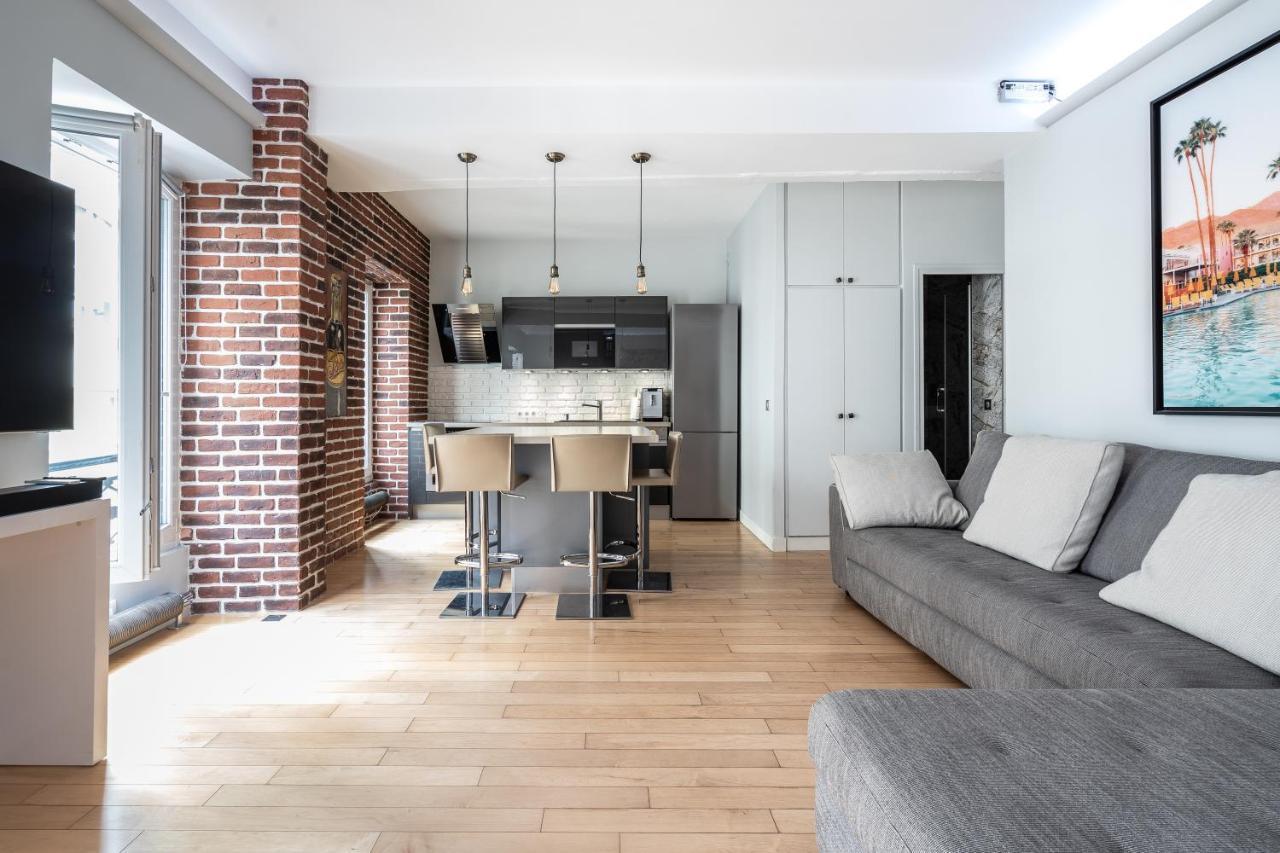 Room In Apartment - Cosy Place In The Hear Of Parigi Esterno foto
