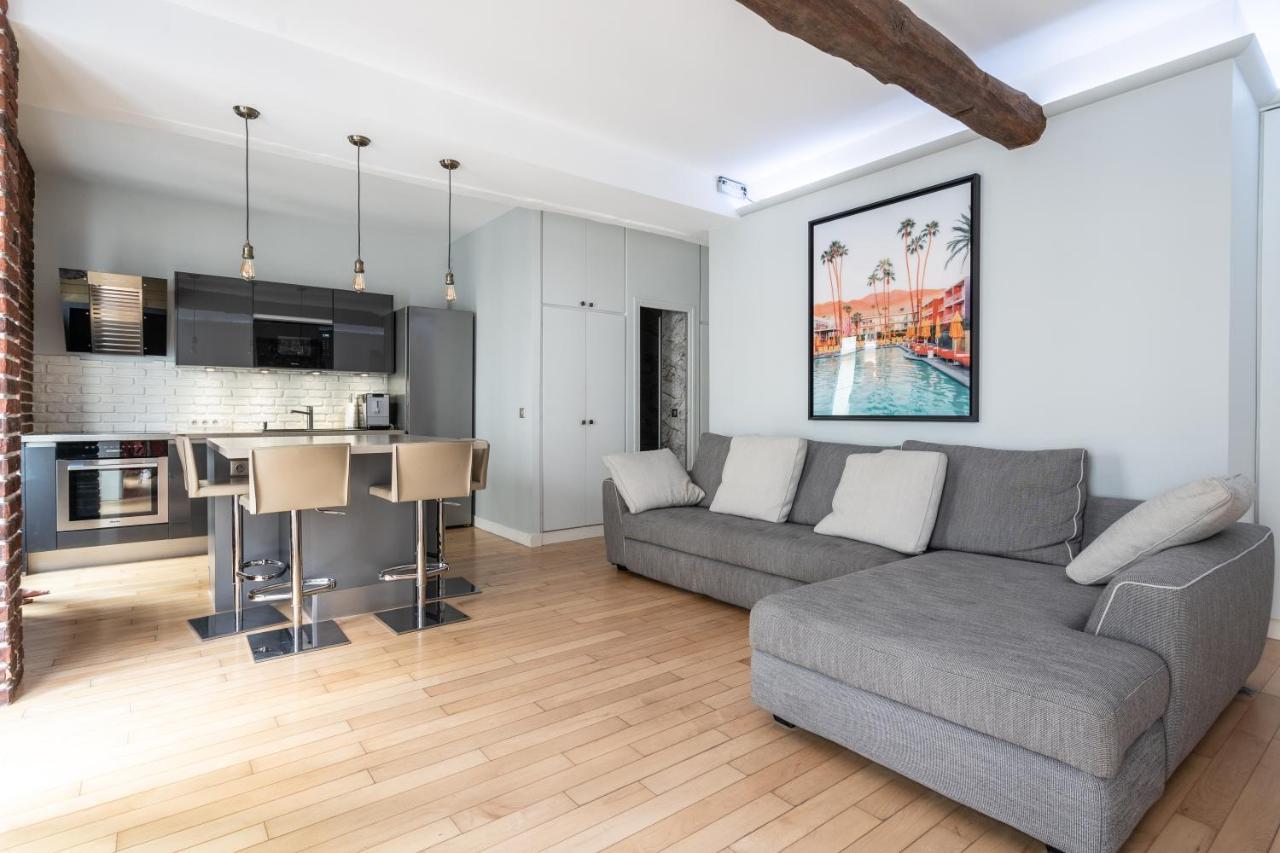 Room In Apartment - Cosy Place In The Hear Of Parigi Esterno foto